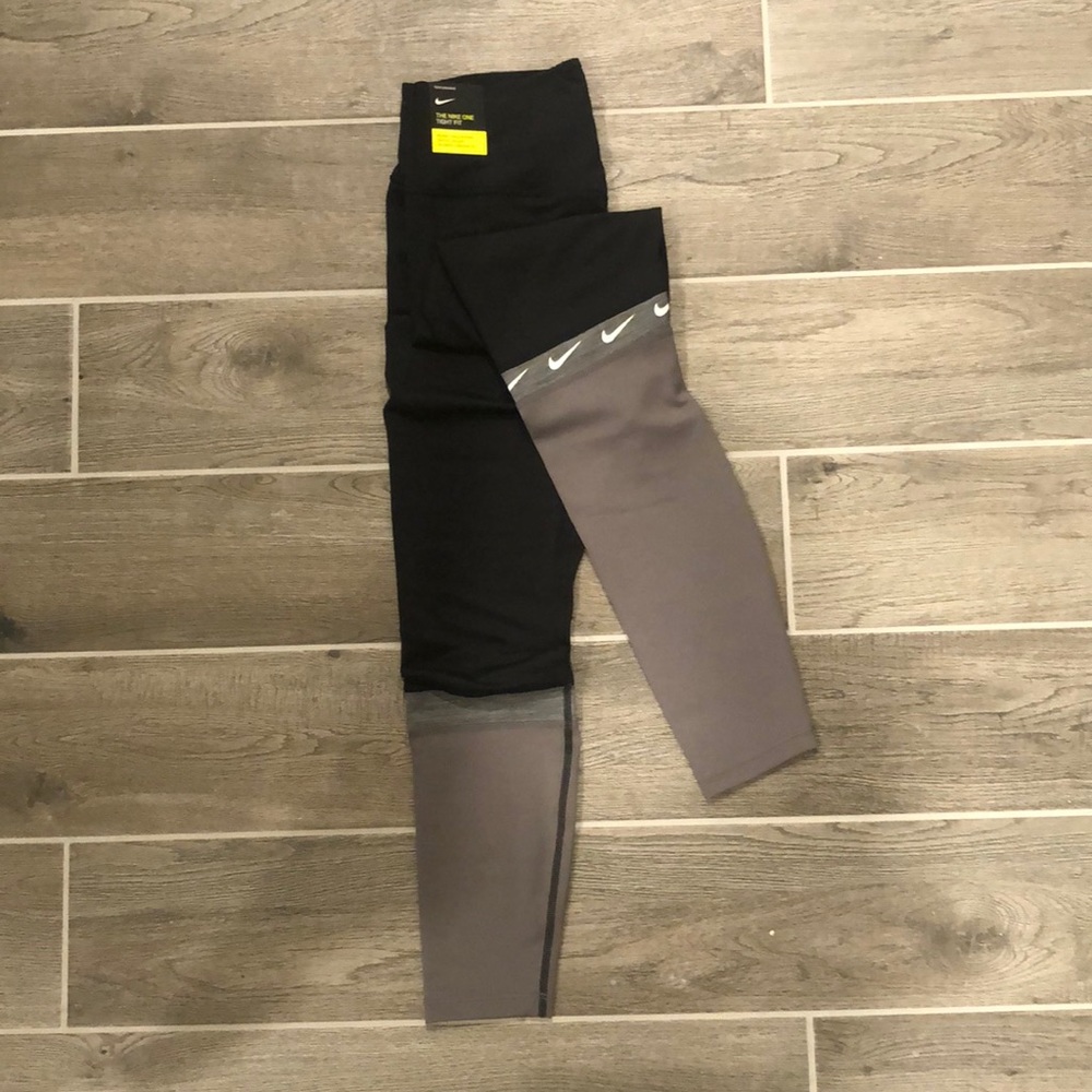 nike leggings